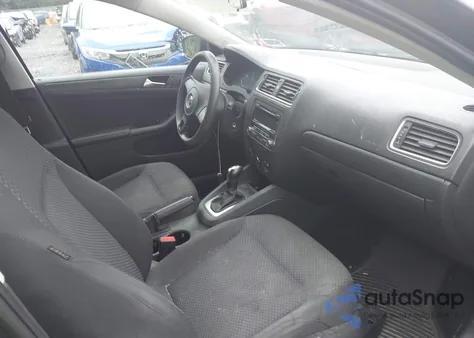 2014 Volkswagen Jetta Tdi z USA, uszkodzony, nr VIN 3VWLL7AJ4EM281323